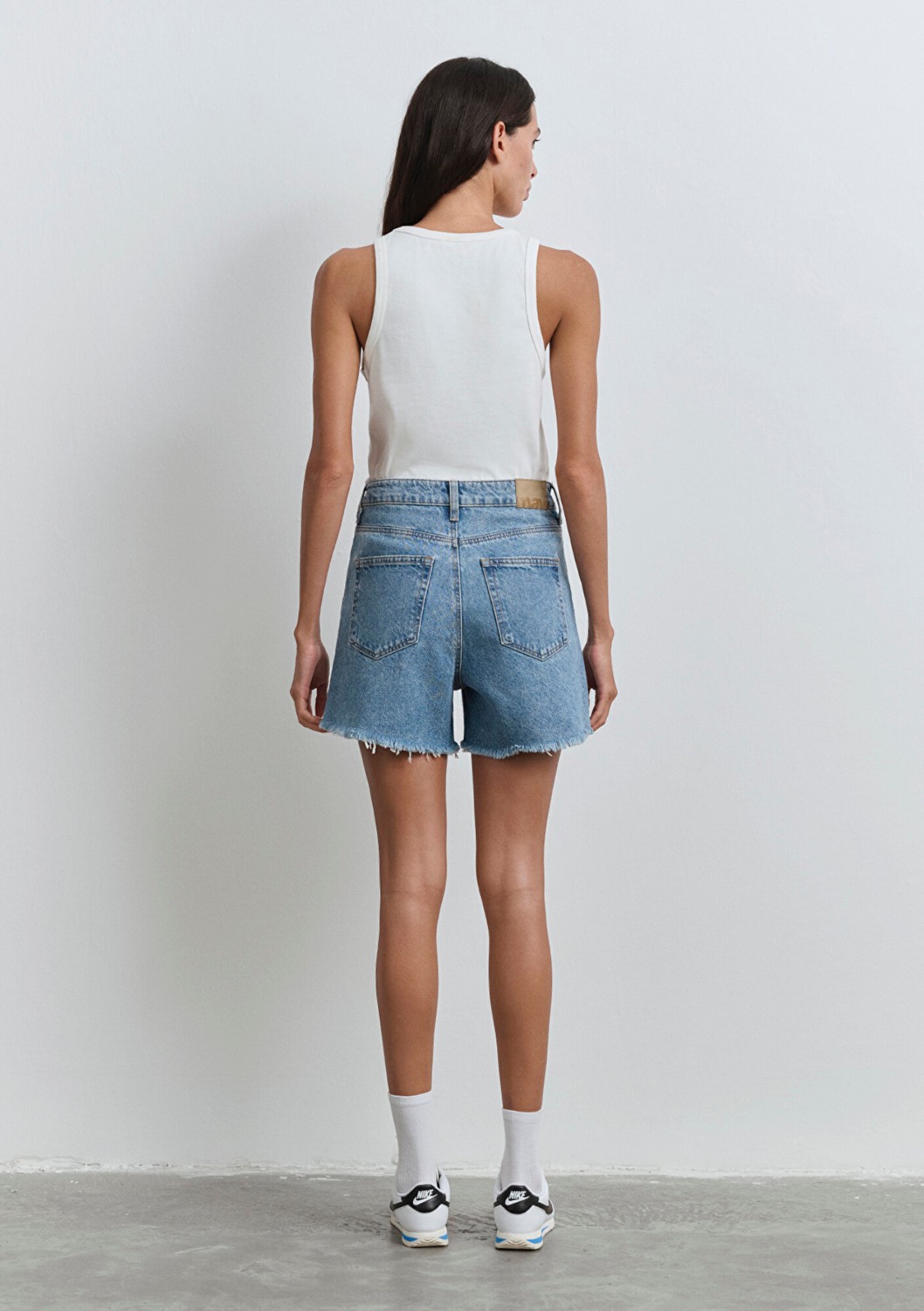 Mavi Millie 90lar İndigo Mavisi Jean Şort 1458987073 görsel 6