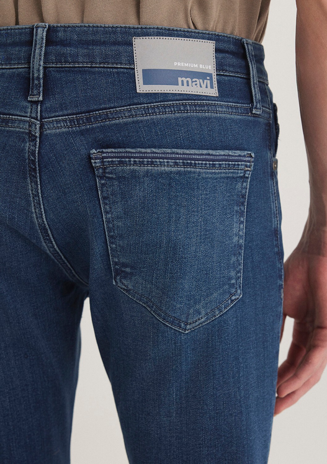 Mavi Martin Premium Blue Gölgeli Koyu Mavi Jean Pantolon 0037888222 görsel 8