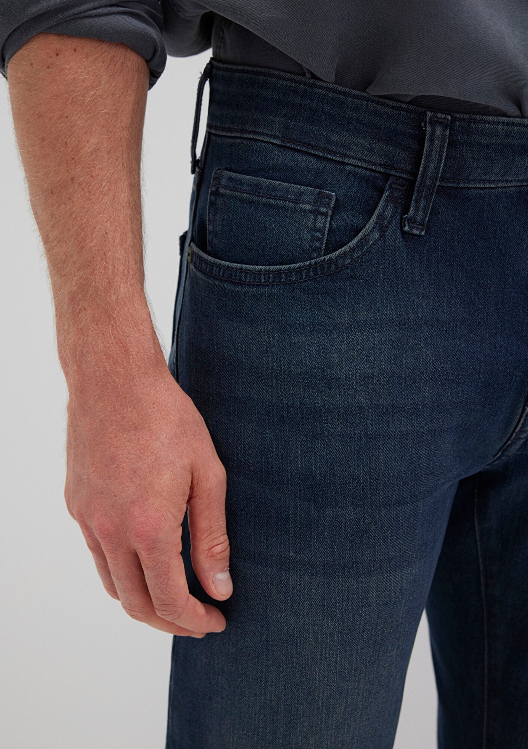Mavi Jake Koyu Mavi Comfort Jean Pantolon 8842229786 görsel 6