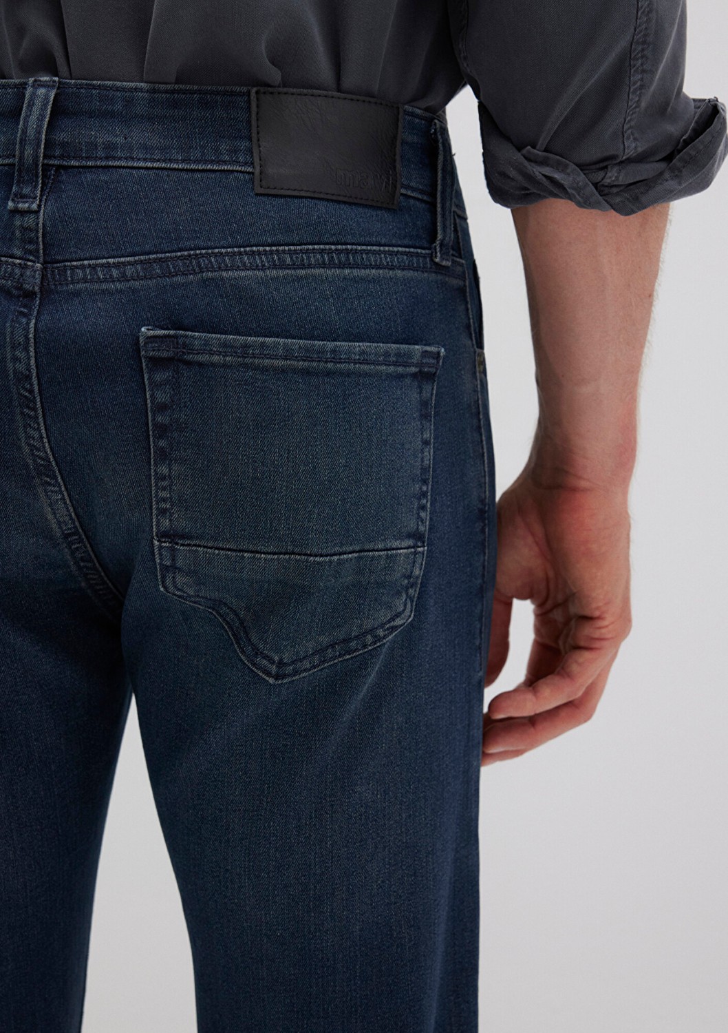 Mavi Jake Koyu Mavi Comfort Jean Pantolon 8842229786 görsel 7