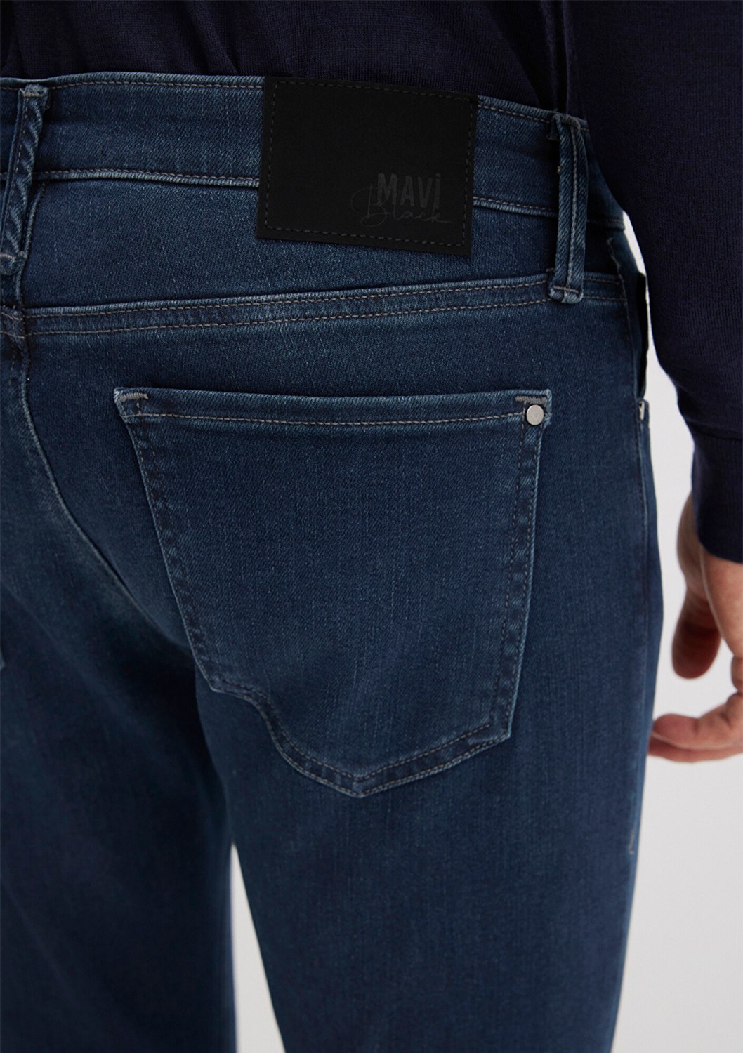 Mavi James Lux Black Puslu Koyu Mavi Jean Pantolon 0042490825 görsel 8