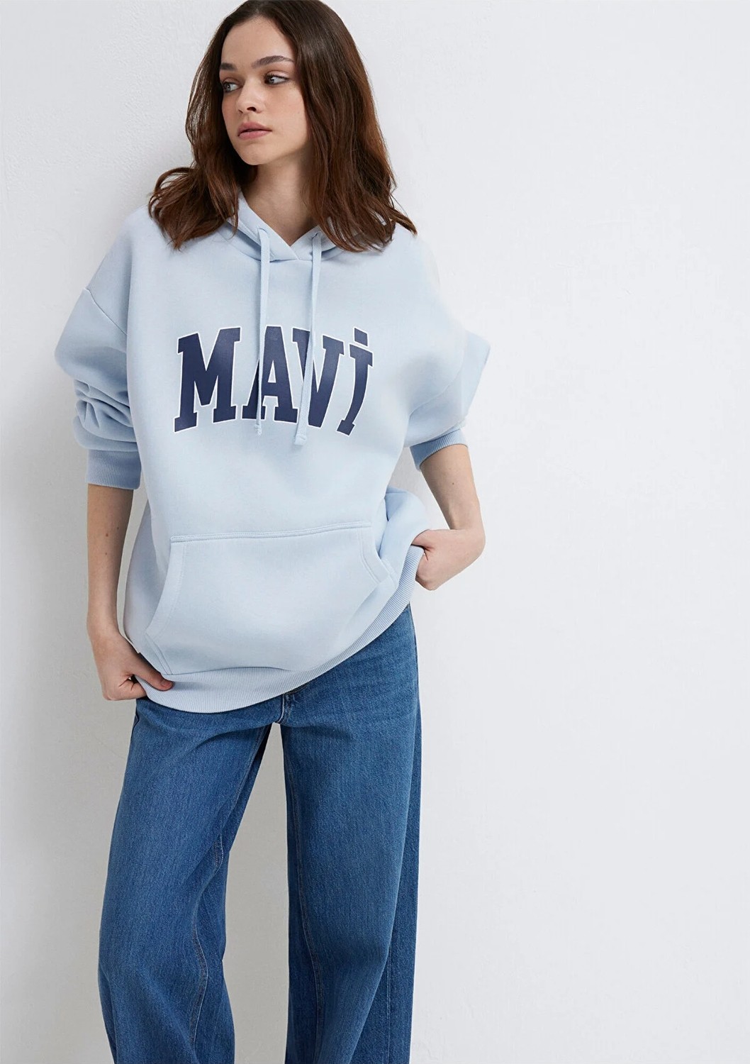 Mavi Logo Baskılı Kapüşonlu Mavi Sweatshirt 1600361-70717