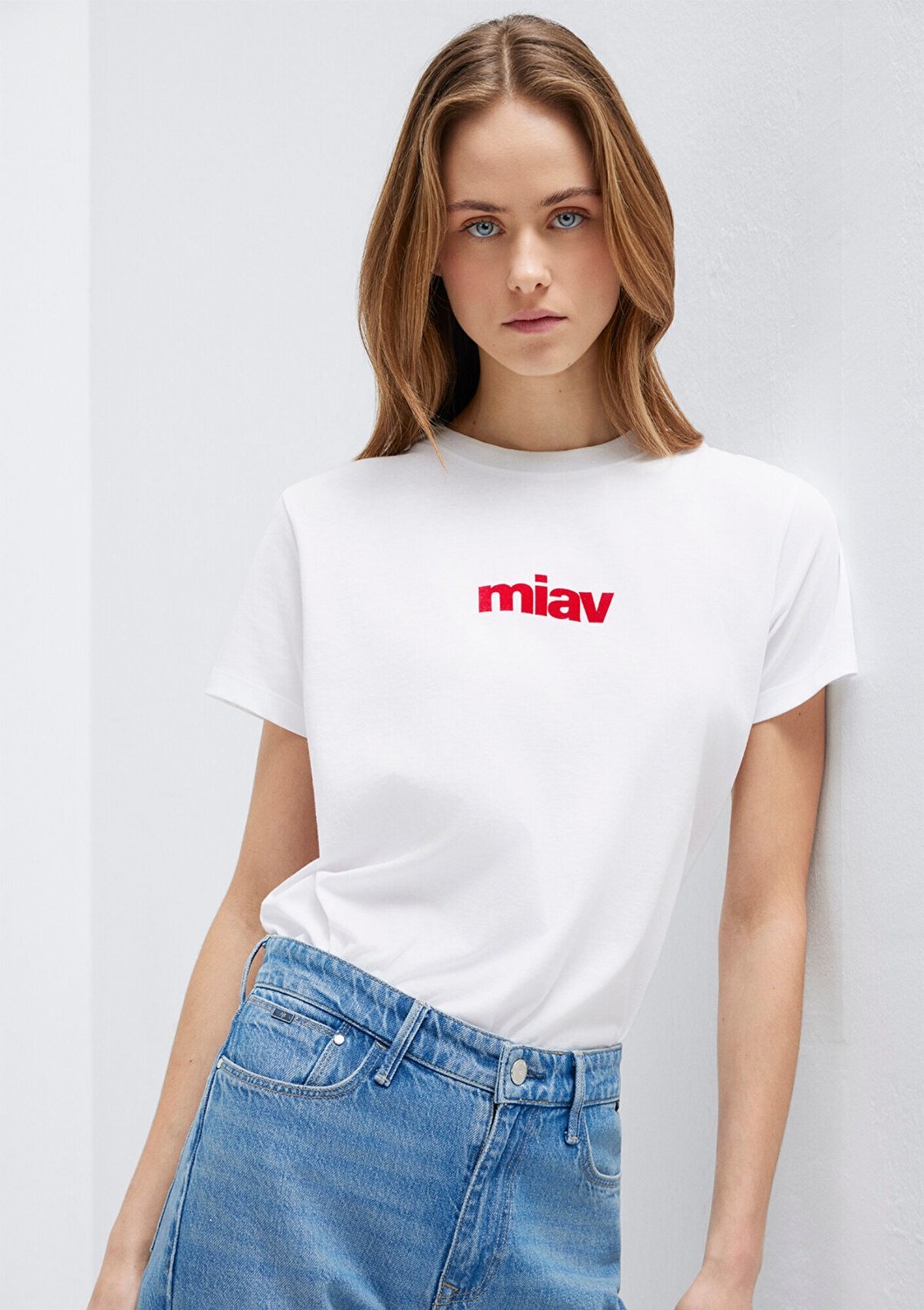 Mavi Kırmızı Miav Baskılı Beyaz Tişört 1610622-86417