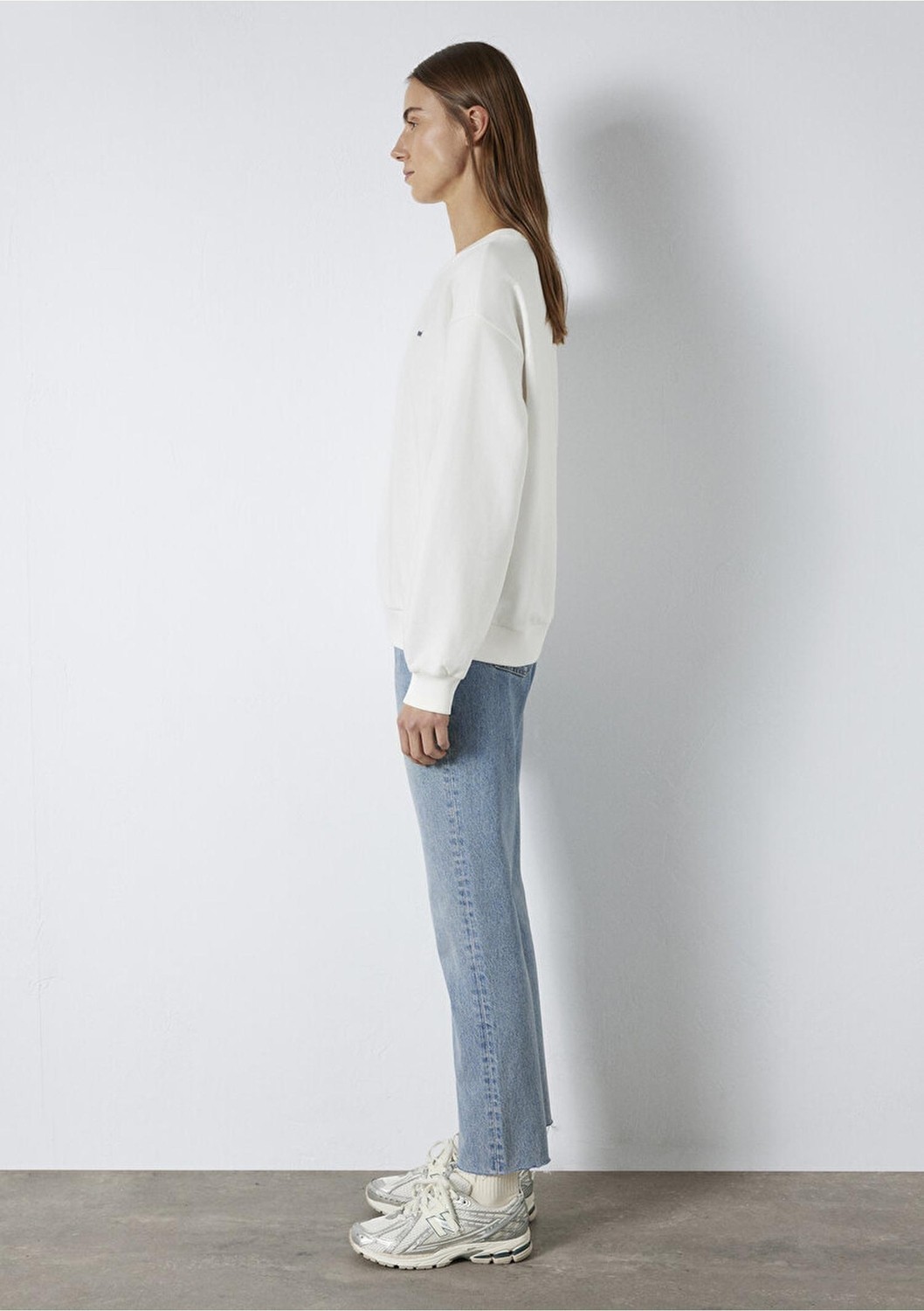 Mavi M1S10366-70057 Logo Baskılı Sweatshırt Kırık Beyaz Kadın Sweatshirt görsel 3