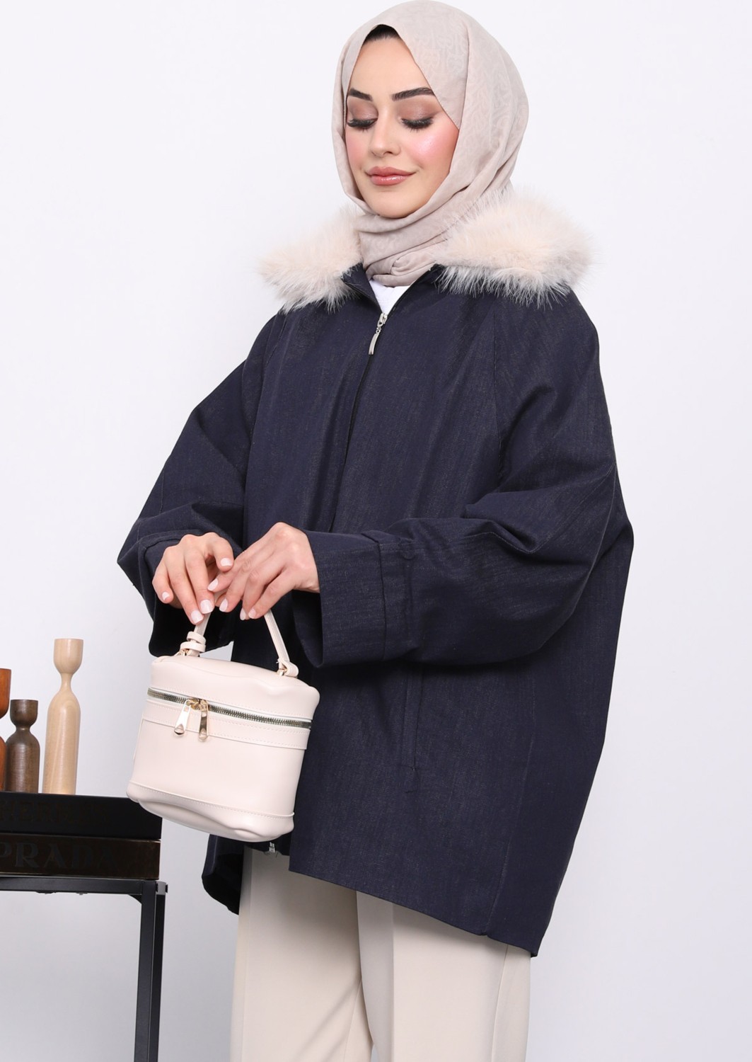İmaj Butik Lacivert Yaka Kürk Detaylı Kot Ceket görsel 3