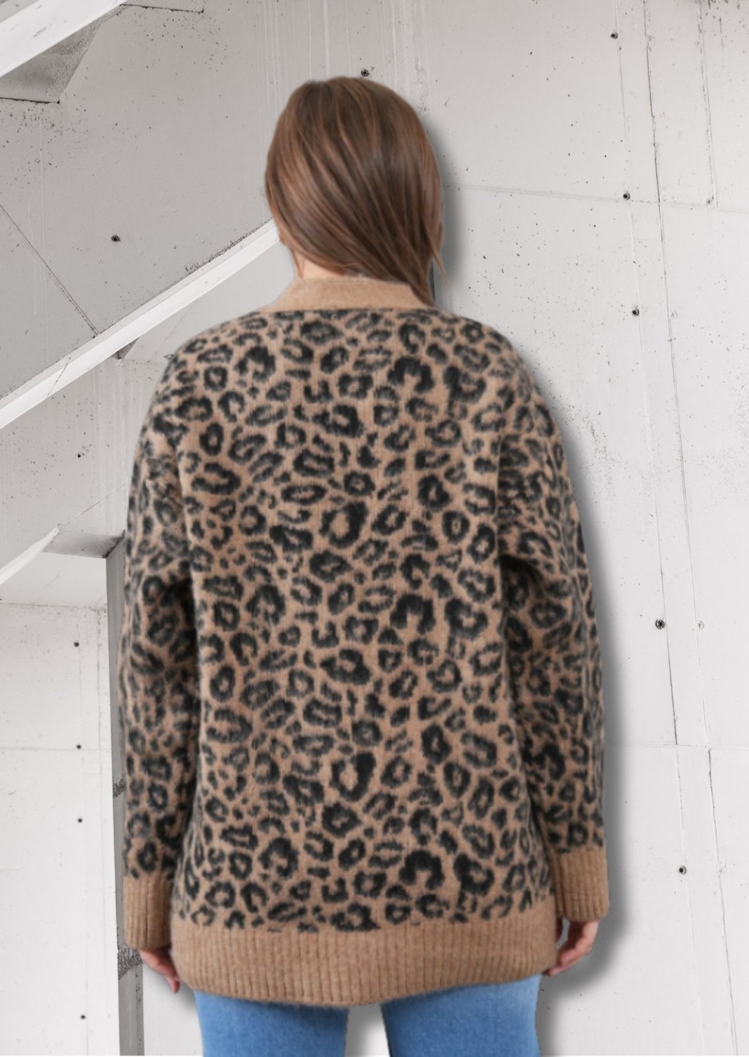 Fresh Moda Kadın Leopar Desenli Standart Beden V Yaka Yumoş Hırka