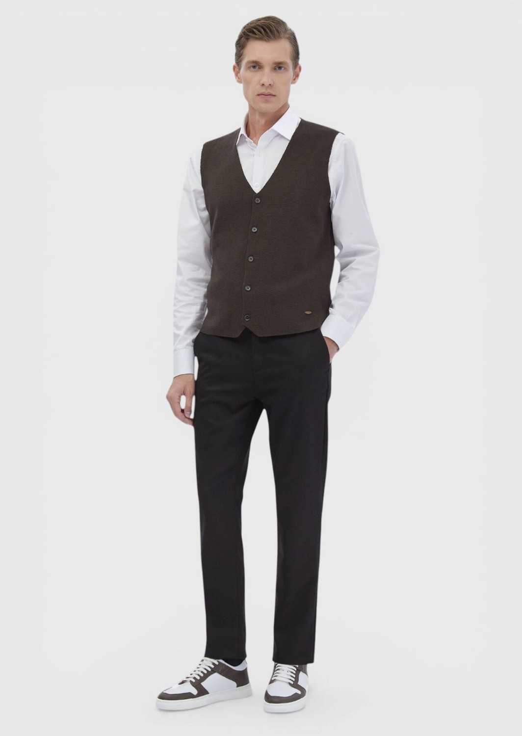 Ramsey Kahverengi Regular Fit V Yaka Casual Örme Triko Yelek görsel 2