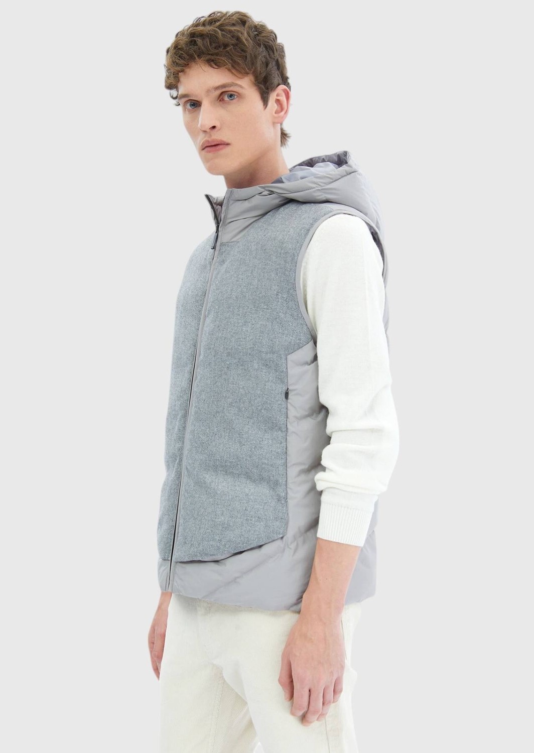 Ramsey Gri Regular Fit Kapüşonlu Casual Dokuma Spor Yelek görsel 3
