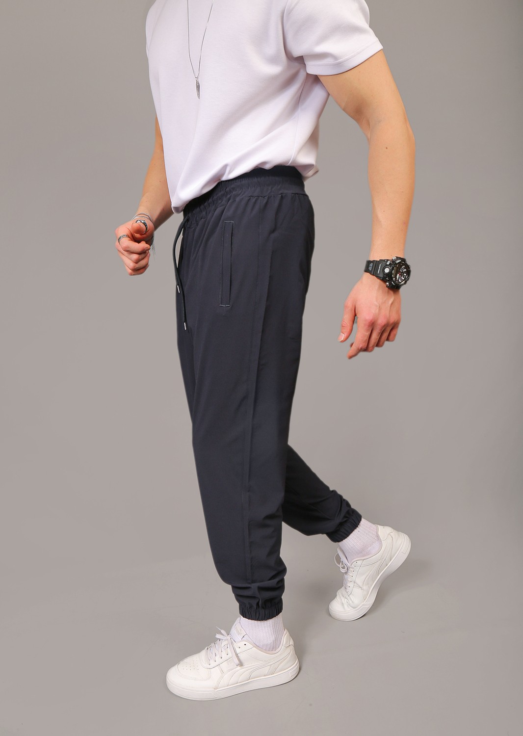 EYDAMOON Erkek Lacivert Paraşüt Kumaş Regular Fit Paça Lastikli Cep Fermuarlı Eşofman Altı görsel 3