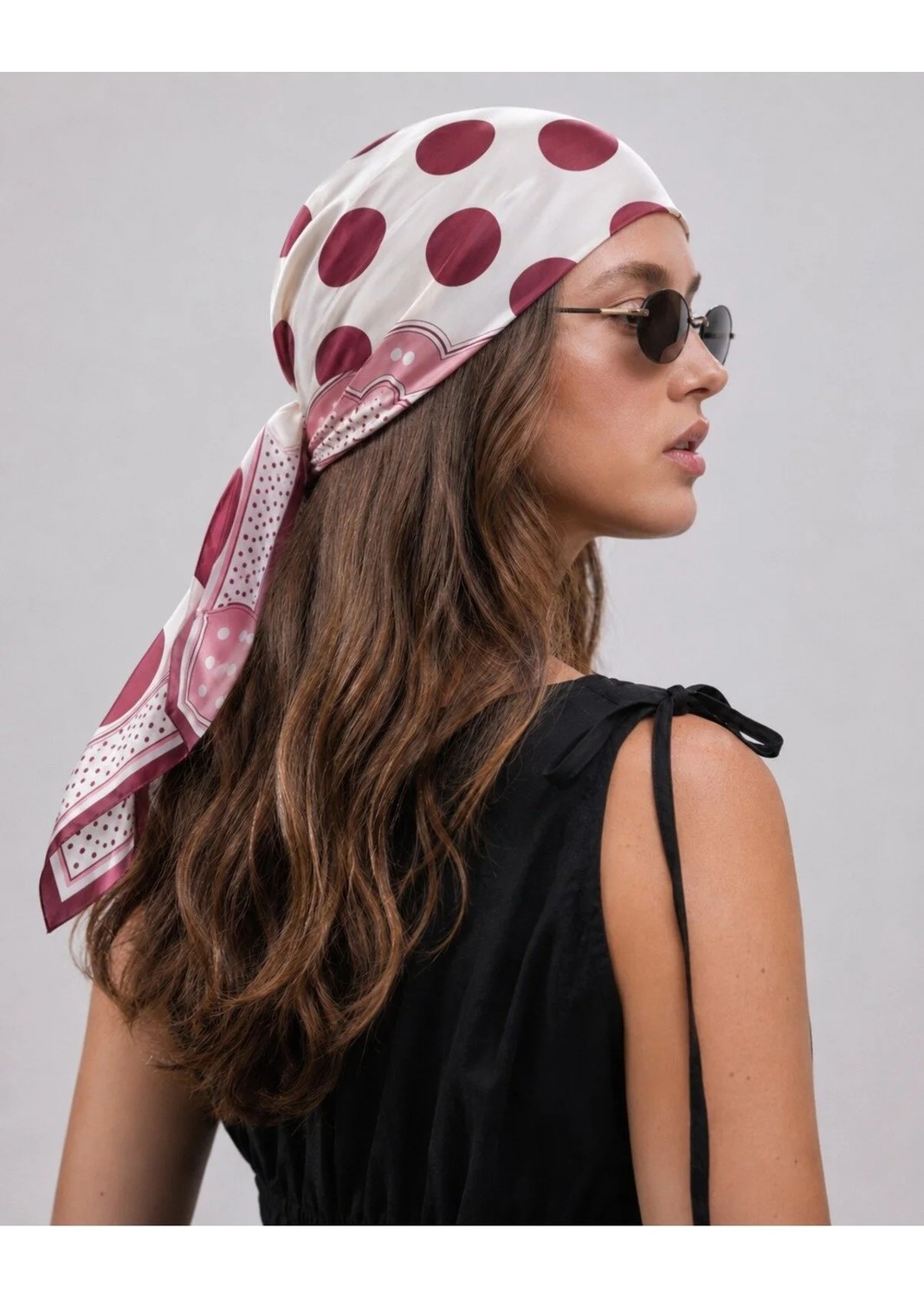 Tarzını Seç Siyah Queen Fular / Bandana / Aksesuar / Şal / Eşarp 70X70 görsel 4