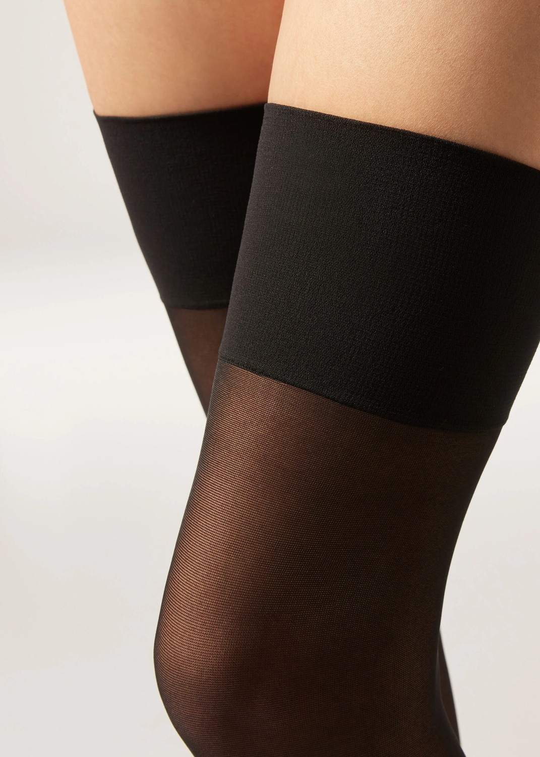 Calzedonia 30 Denye Ince Diz Üstü Çorap görsel 3