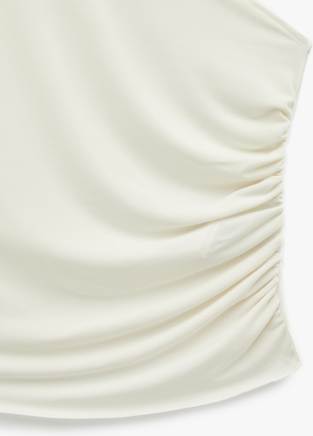 Koton Slim Fit Kısa Kollu Asimetrik Yaka Tek Omuz Bluz görsel 3