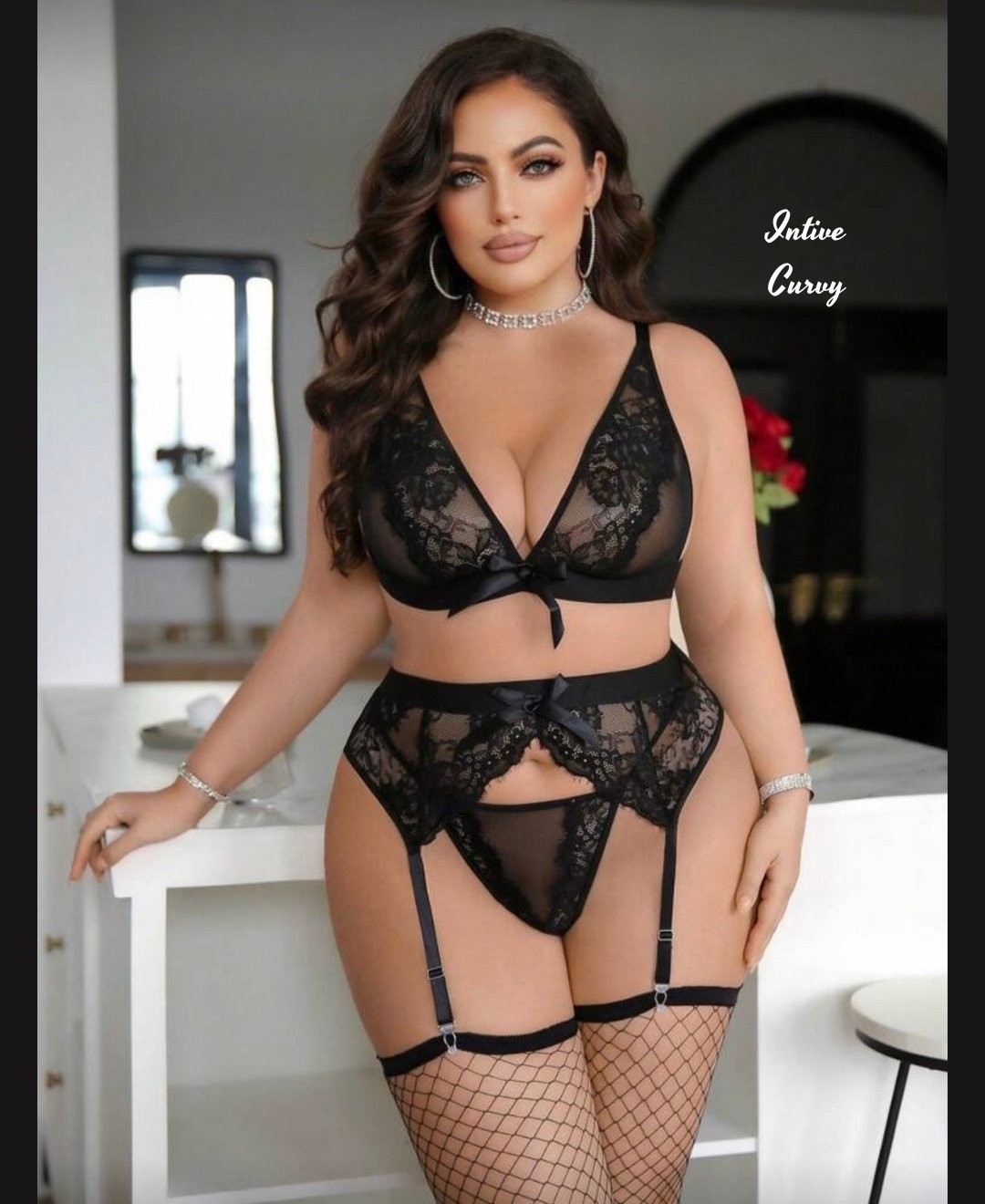 Intive Lingerie Intive Curvy Siyah Derin V Yakalı Transparan Dantelli Büyük Beden Jartiyer Takım