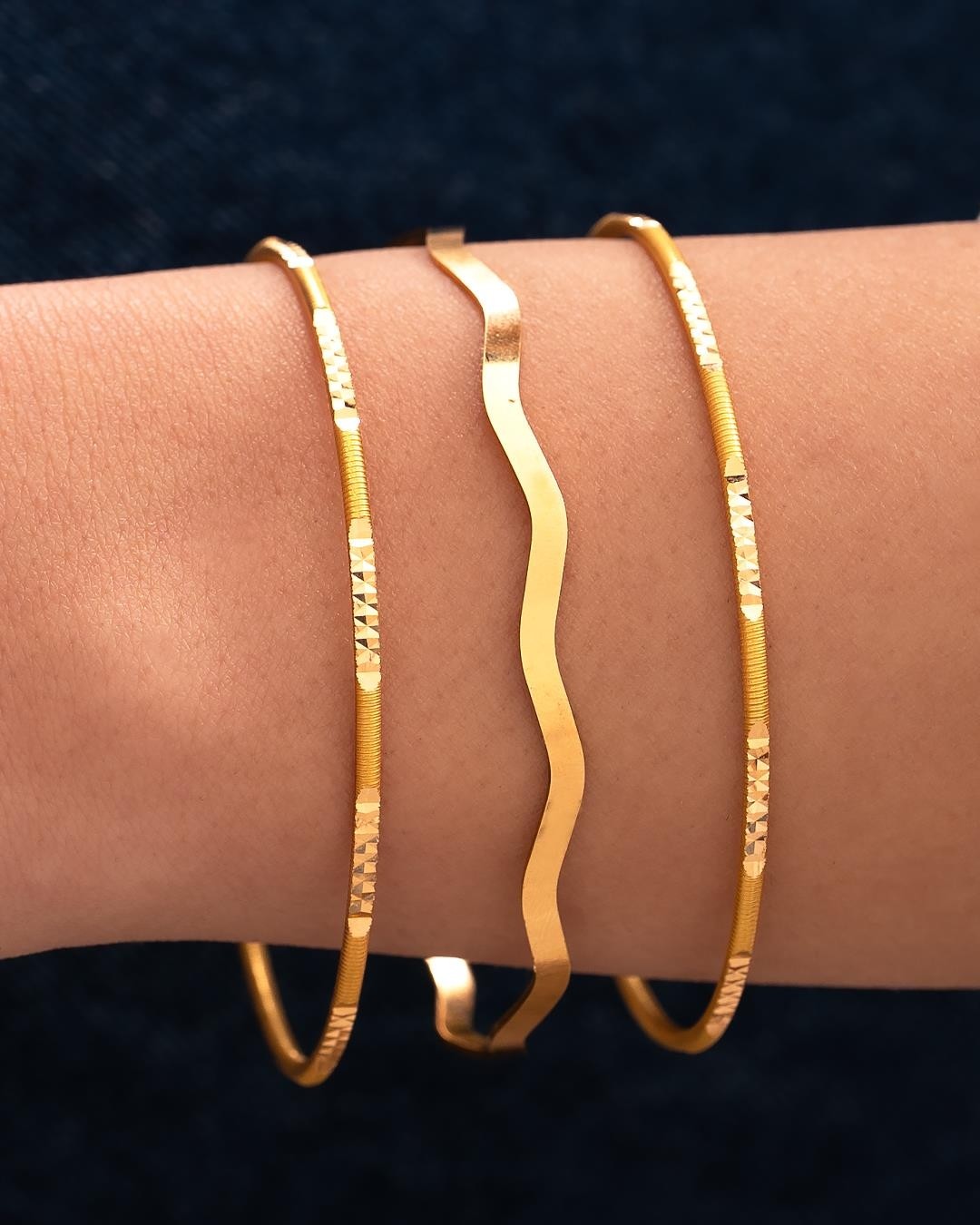 Hakan Mücevherat 3'lü Kombin 2 Yıldız Ajda 1 Düz Zigzag 24 Gr(Gram) 22 Ayar Altın Işçiliksiz Bilezik