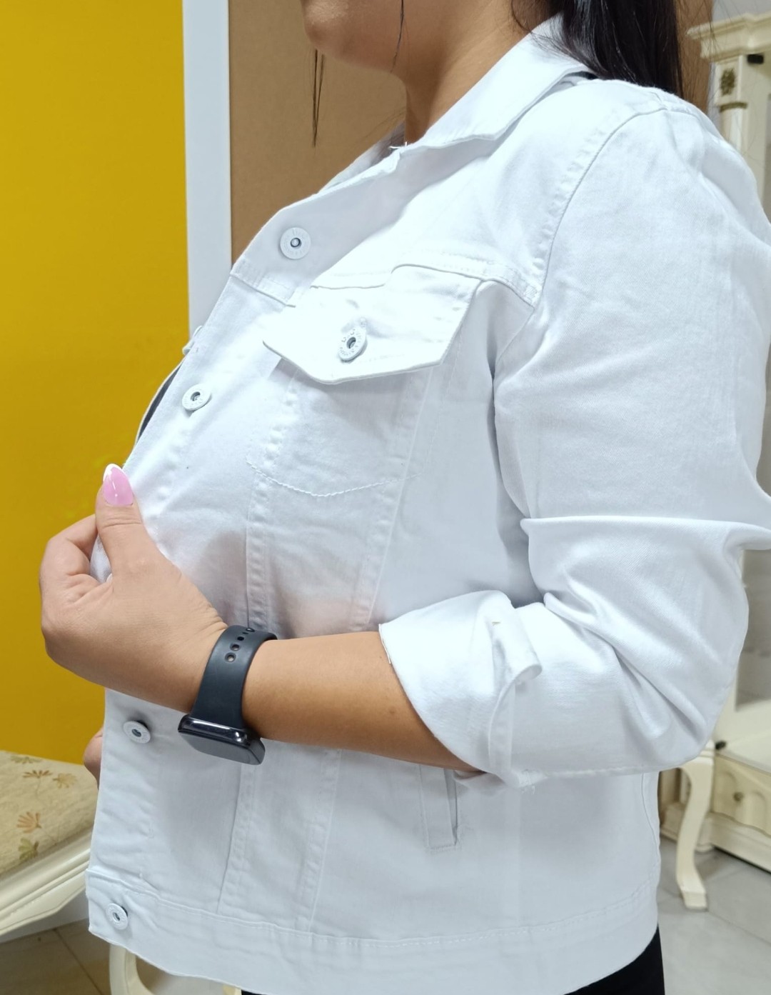 Akşen Giyim Büyük Beden Denim Kot Kumaş Likralı Beyaz Renk Kısa Jean Ceket görsel 5