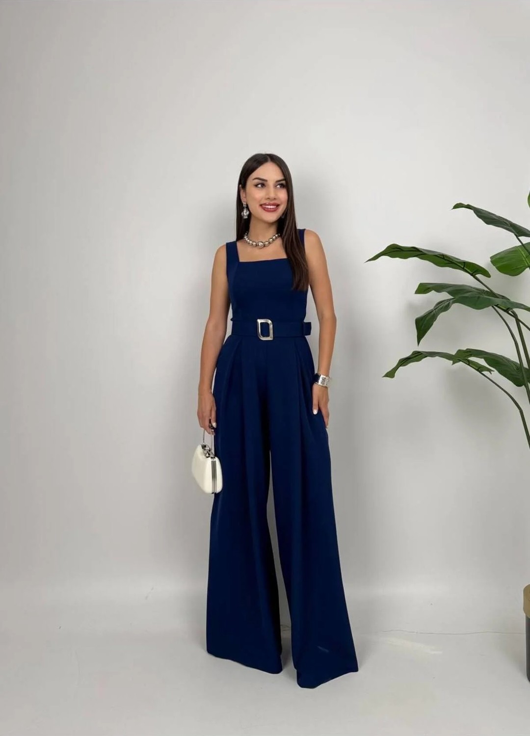 Moda Durağı Rosso Kadın Kemer Detaylı Askılı Bol Paça Tulum