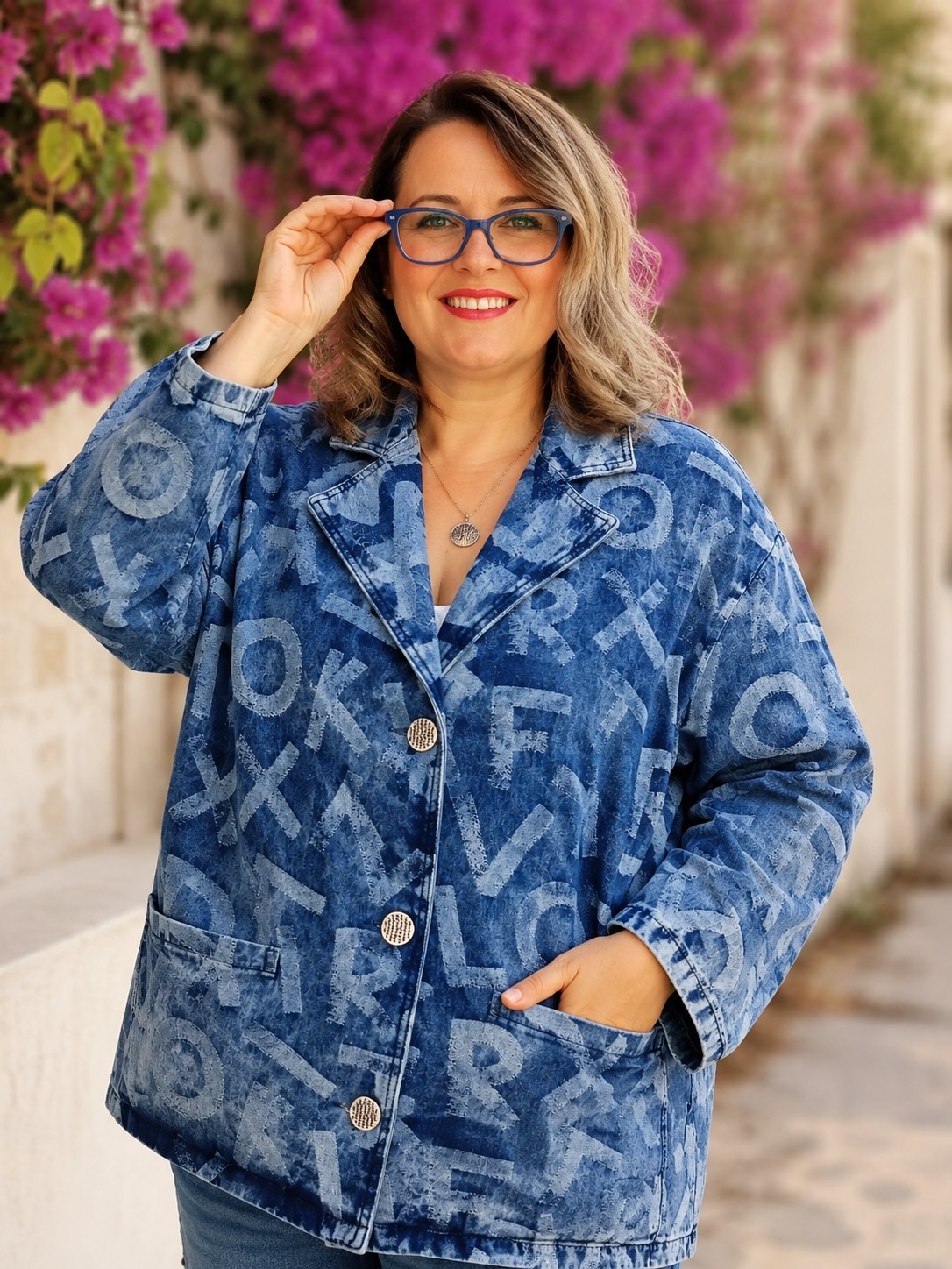 Trieste Wear Büyük Beden Yakalı Düğmeli Geniş Kol Harf Baskı Desenli Denim Kadın Ceket