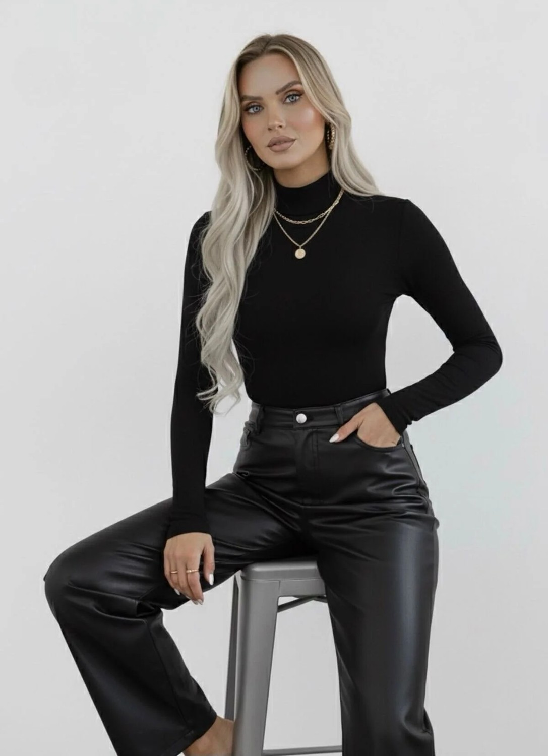 Hashtag Balıkçı Yaka Uzun Kollu Body Viskon Kumaş