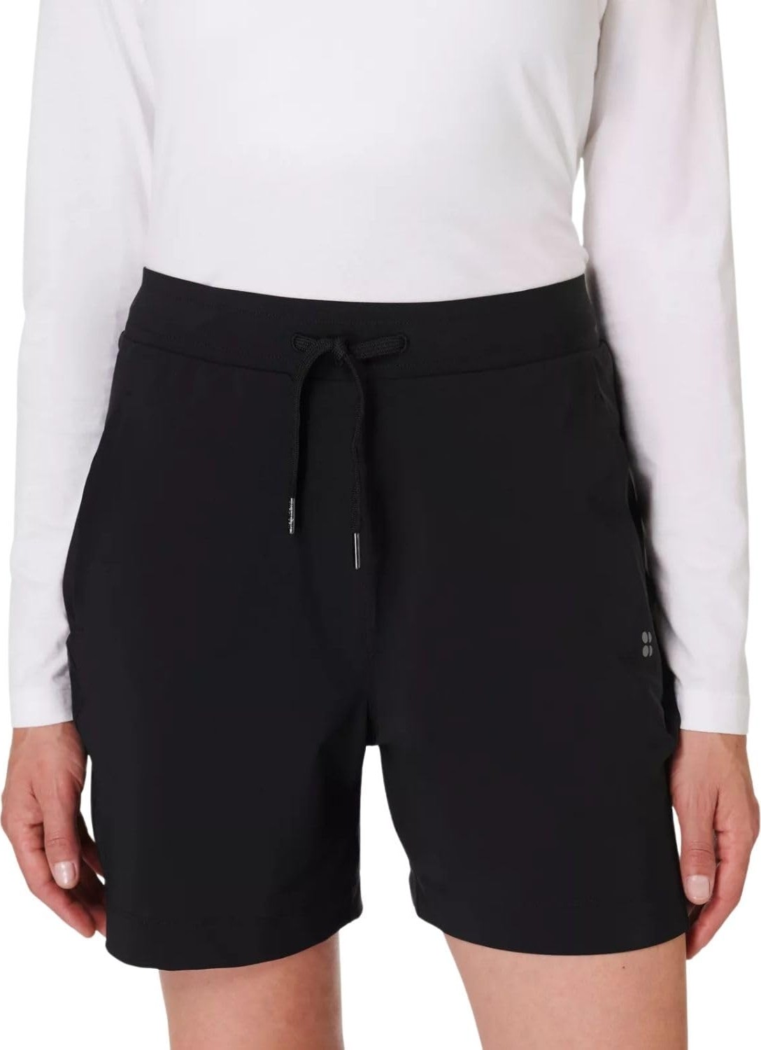 Die Grup Sweaty Betty Explorer 5.5 Short Kadın Siyah Şort görsel 3