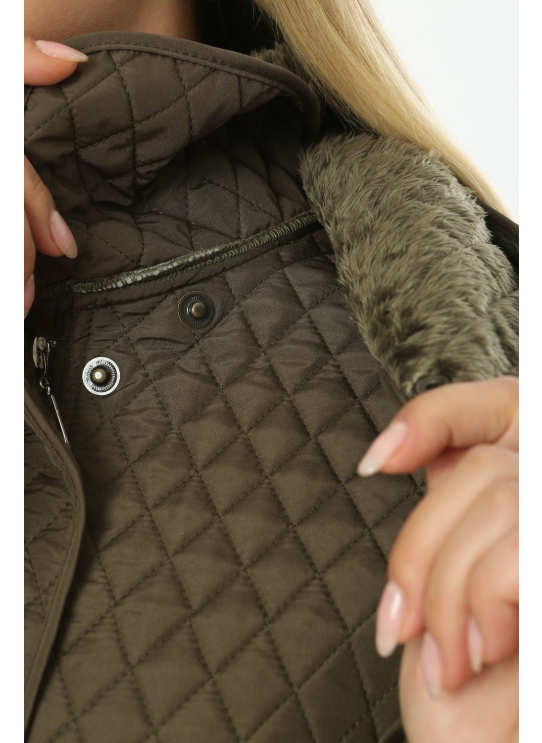 TUTveAL Collection Kadın Fermuarlı Uzun Kapitone Mont Içi Yumuşak Kürklü Kapitone Mont Büyük Beden Kapitone Mont görsel 4