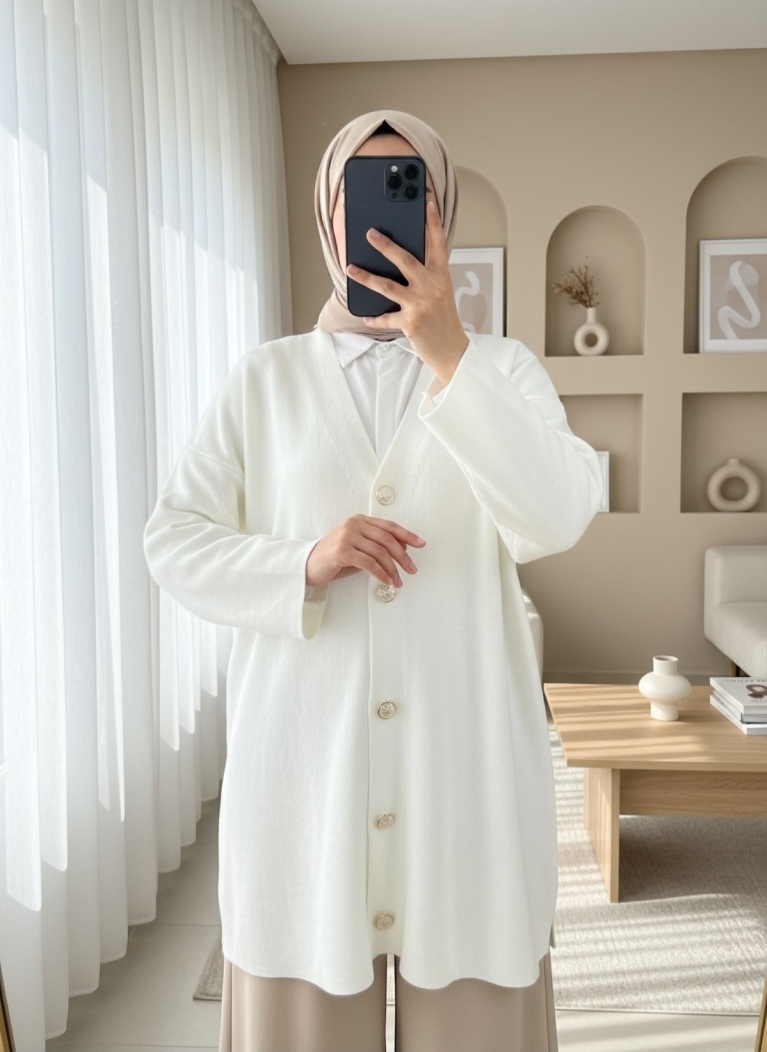 Moda Morfo V Yaka Düğmeli Oversize Triko Hırka -Ekru