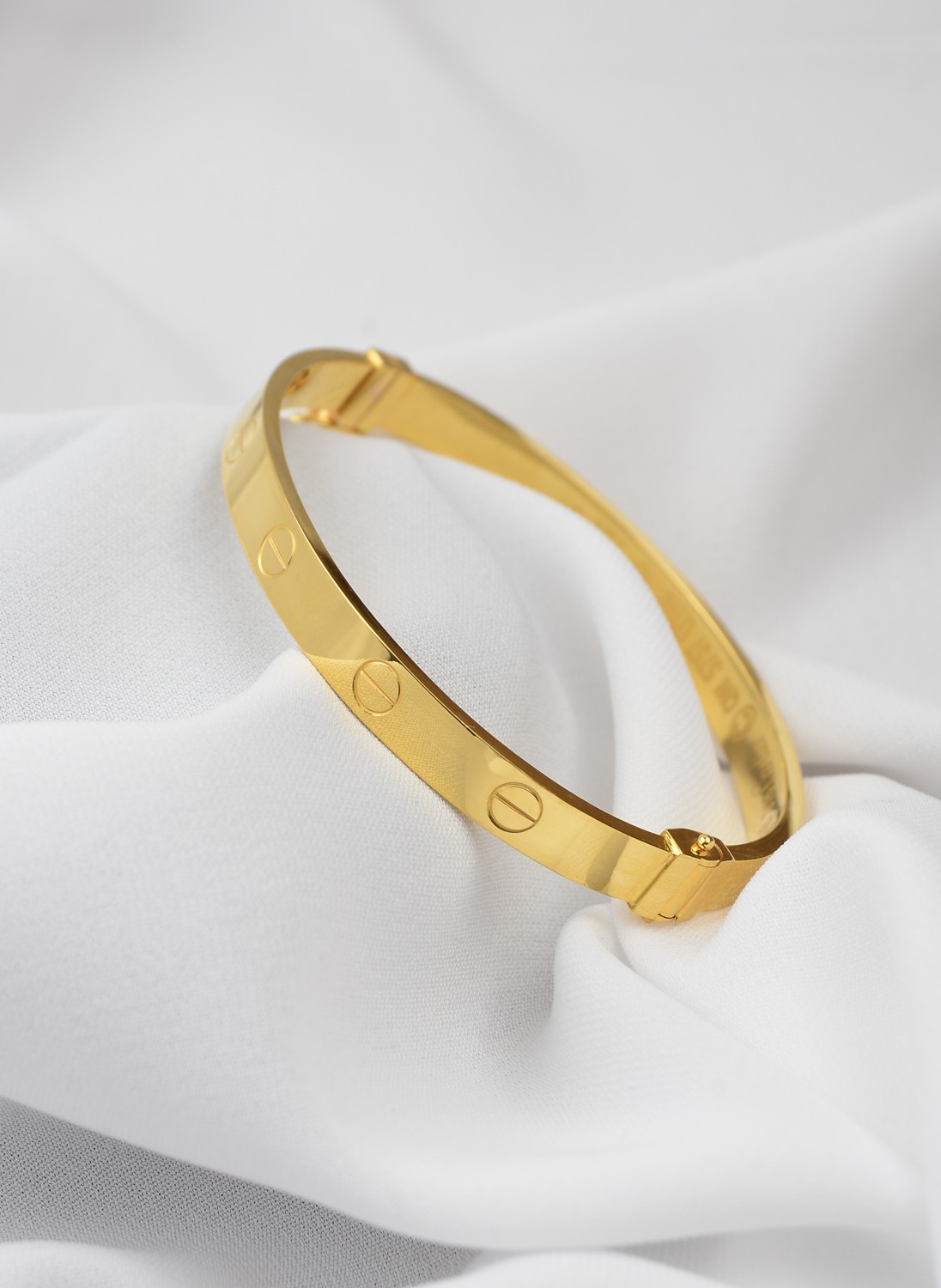 Kuyumcu Nurettin 10 gr (Gram) Çivi Desenli Kelepçe 22 Ayar Altın