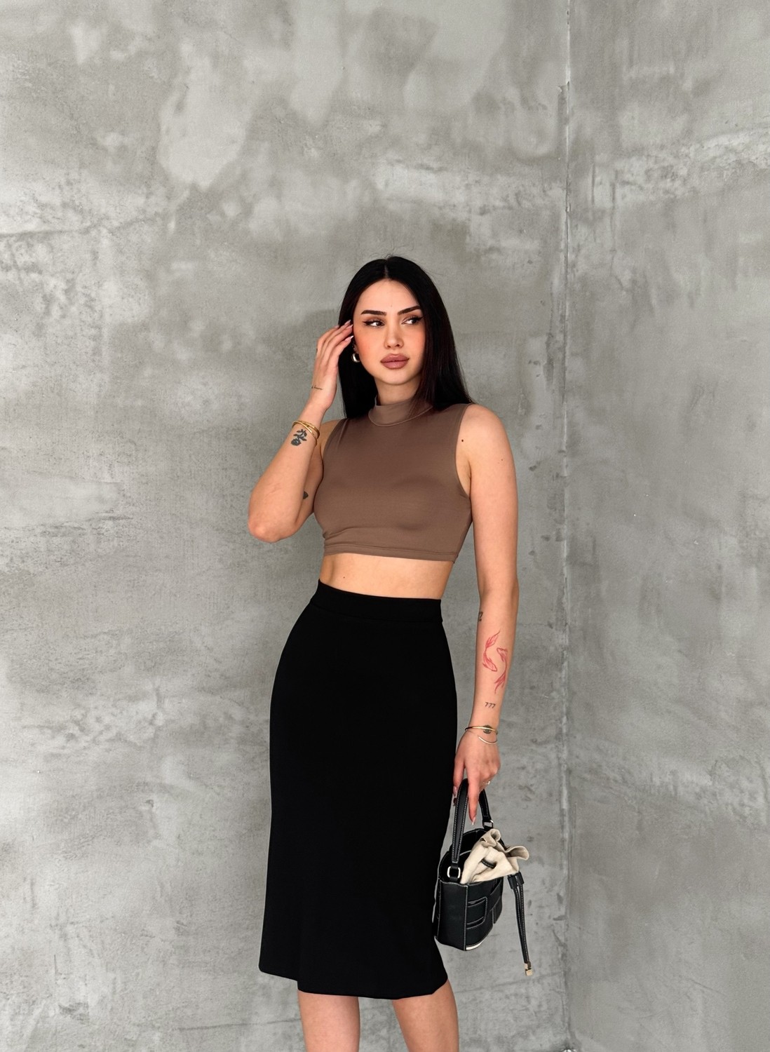 Cey Moda Kadın Arka Yırtmaçlı Midi Boy Kalem Etek görsel 3