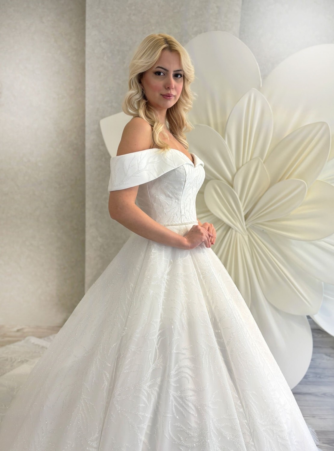 Gold Moda Janset | Madonna Yaka Gelinlik görsel 2