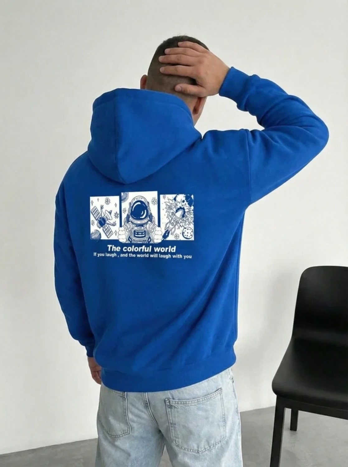 Pileli Store Erkek Kapüşonlu Oversize Üç Iplik Pamuklu Astronot Temalı Renkli Dünya Baskılı - Saks Mavisi görsel 3