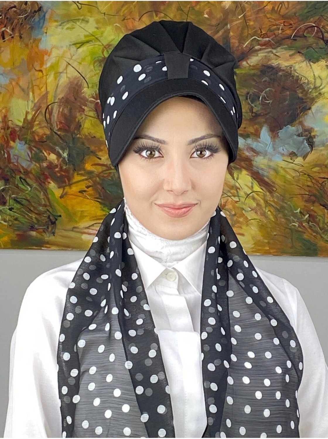 Butik Ambar Floral Desenli Tek Biritli Fularlı Şapka - Siyah - Butik Ambar