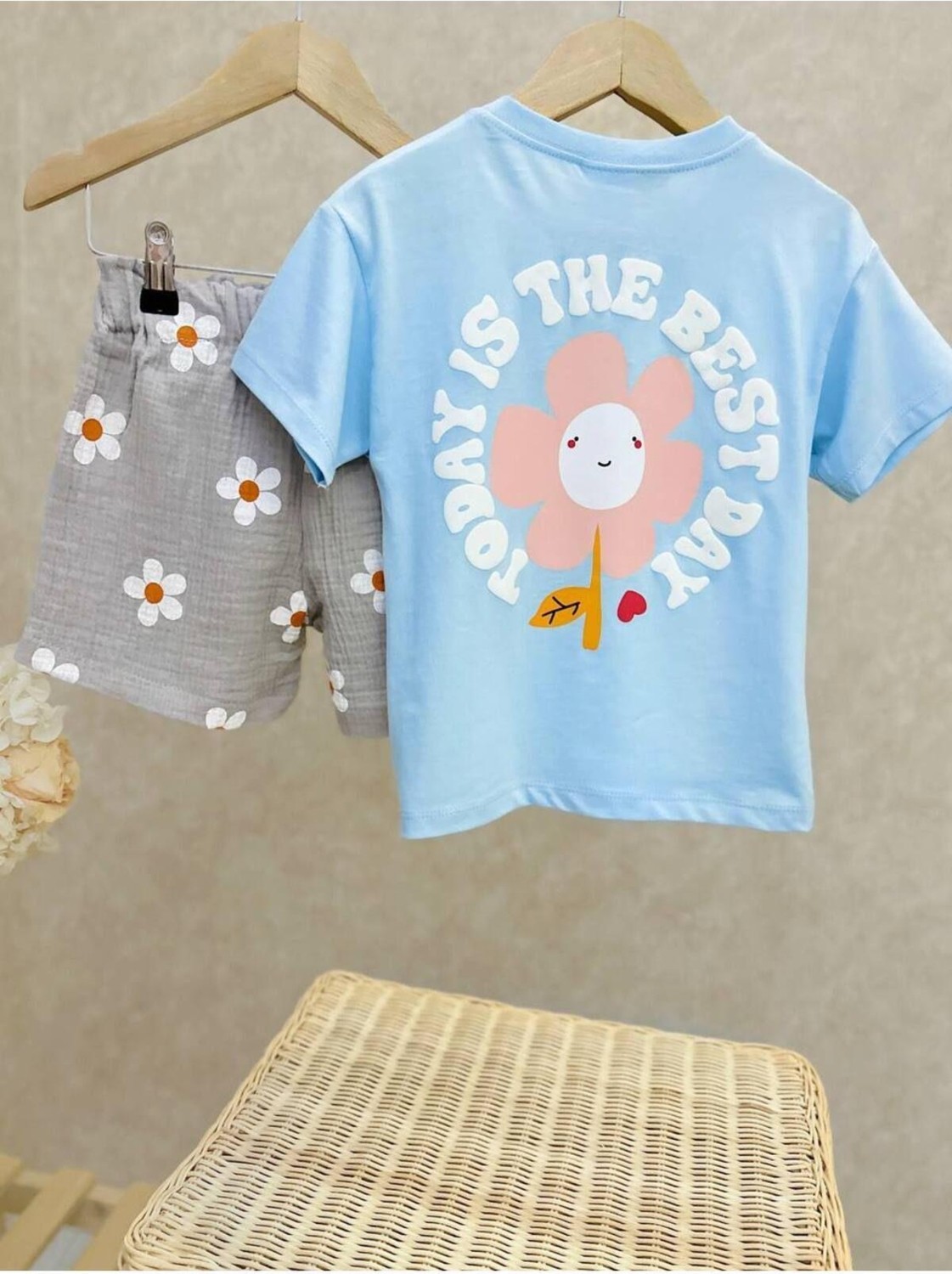 2kids2mom Laciel Paris Çiçek Baskılı T-Shirt ve Müslin Şort Alt Üst Takım görsel 5