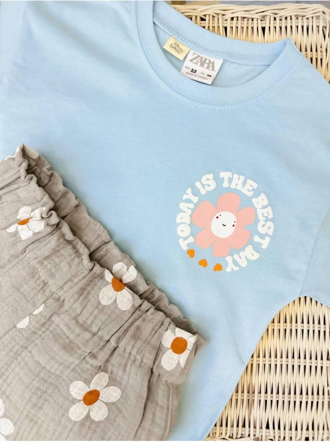 2kids2mom Laciel Paris Çiçek Baskılı T-Shirt ve Müslin Şort Alt Üst Takım görsel 6
