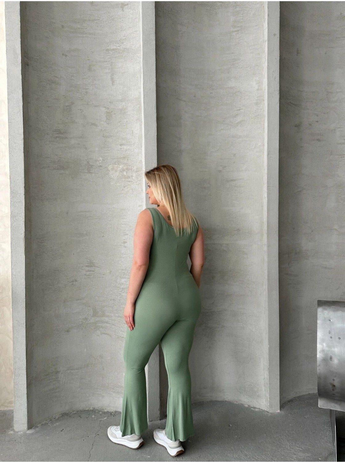 Stil Diva Büyük Beden Sıfır Kol Ispanyol Paça Kapamasız Esnek Tulum 224983 görsel 7