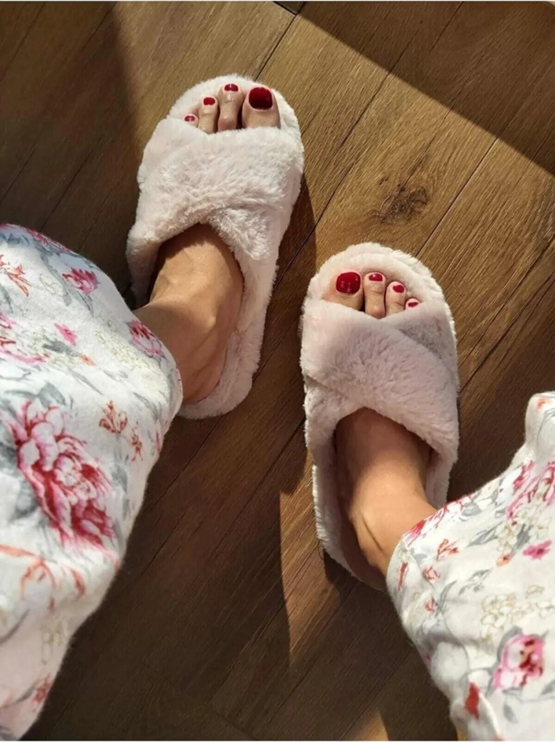 Fluffy Kadın Tüylü Ev Terliği Cprz