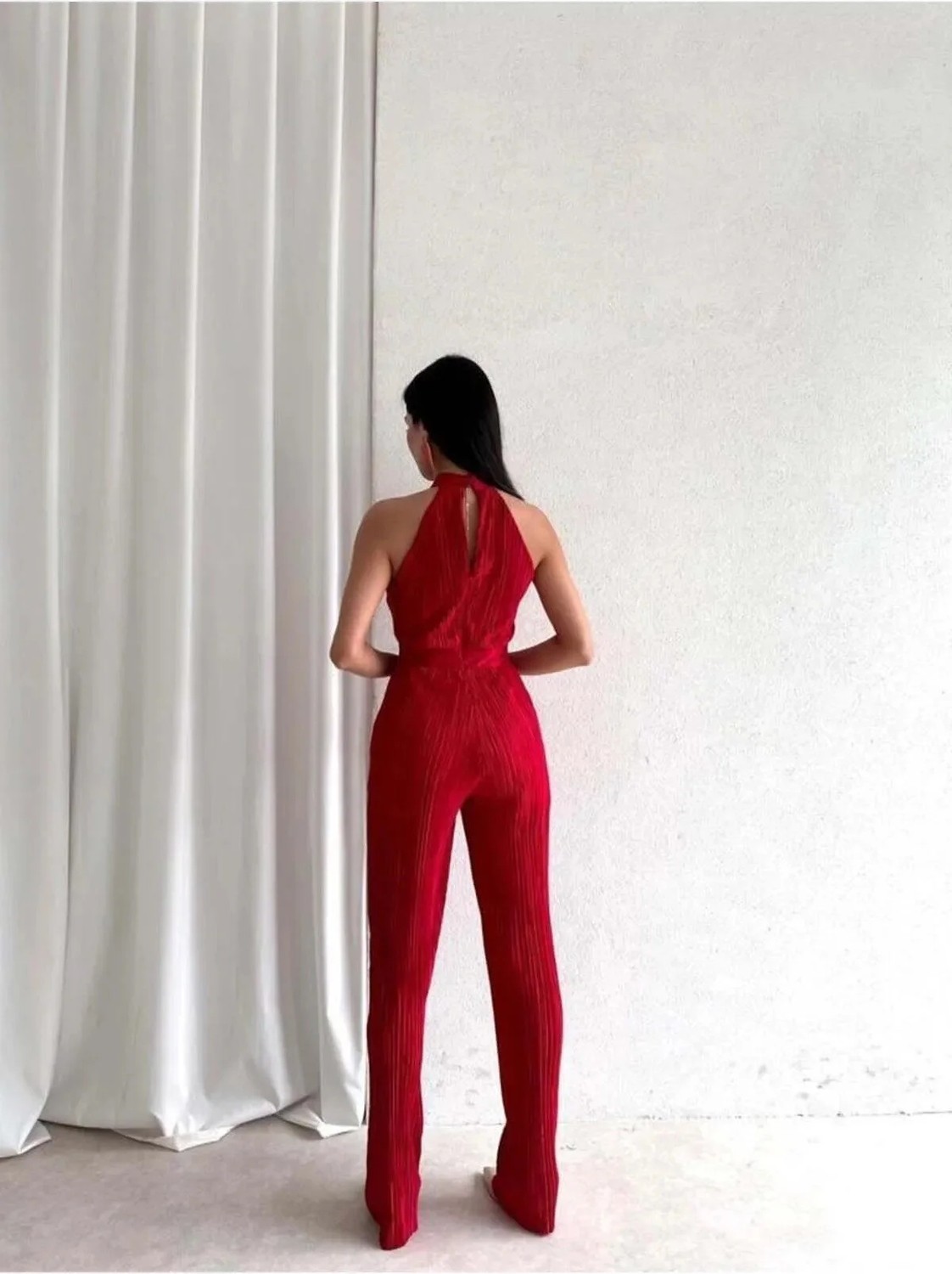 Moontime Alaçatı Misscix Fitilli Kolsuz Halter Yaka Kadın Kırmızı Tulum - Abiye & Mezuniyet Tulum Elbise görsel 4