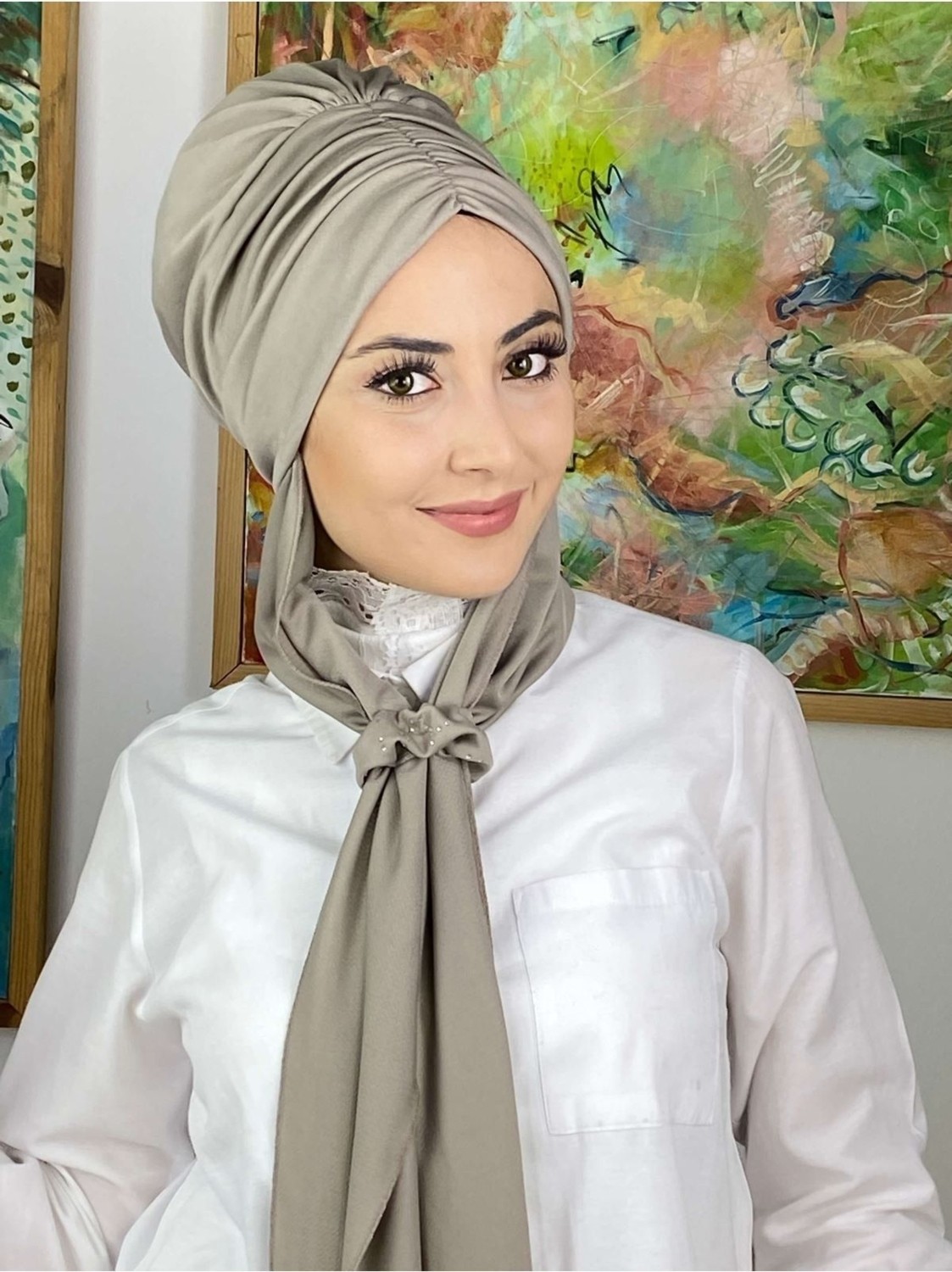 Butik Ambar Büzgülü Taşlı Tokalı Atkılı Taş Rengi Bone görsel 4