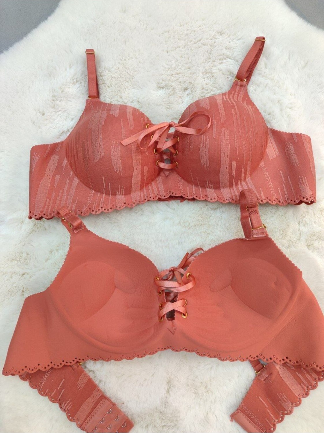 Love Angels Lazer Kesim Dikişsiz Sütyen, Dolgulu Iz Yapmaz Balensiz Önden Bağalama Detaylı Sütyen