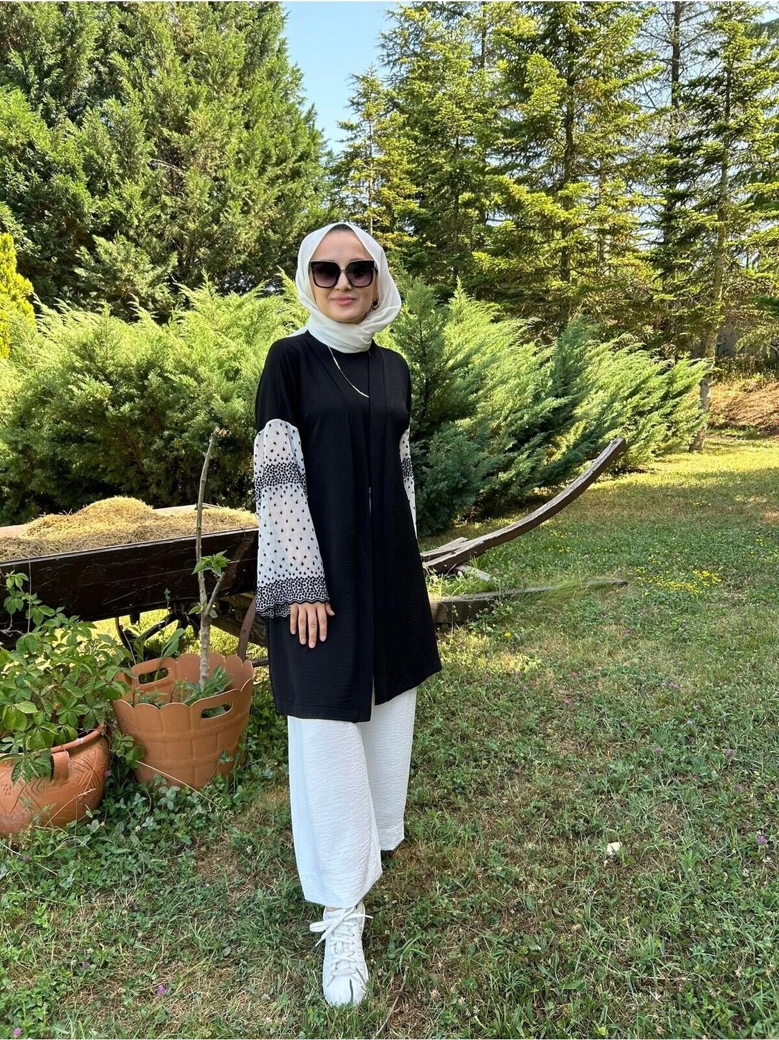 Aysun Aydemir Siyah Dantel Detaylı Üst Beyaz Pantolonlu 2 Li Kimono Takım görsel 8