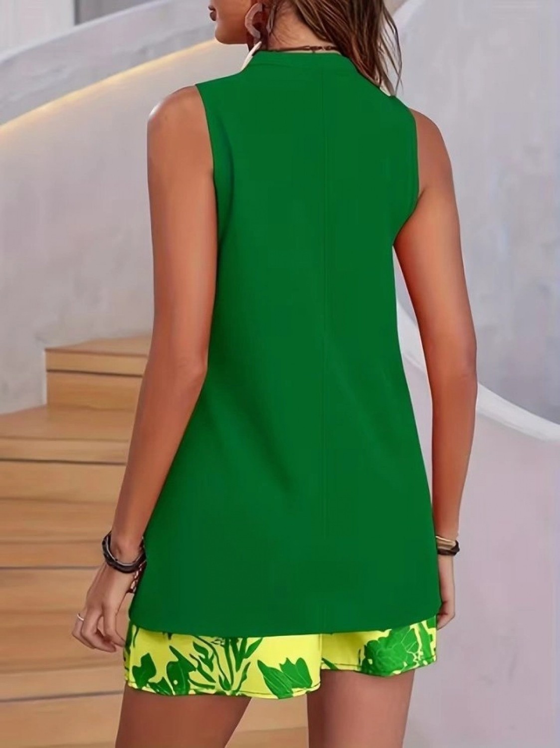 Pileli Store Kadın Askılı V Yakalı Sandy Bluz ve Desenli Short Ikili Takım görsel 2