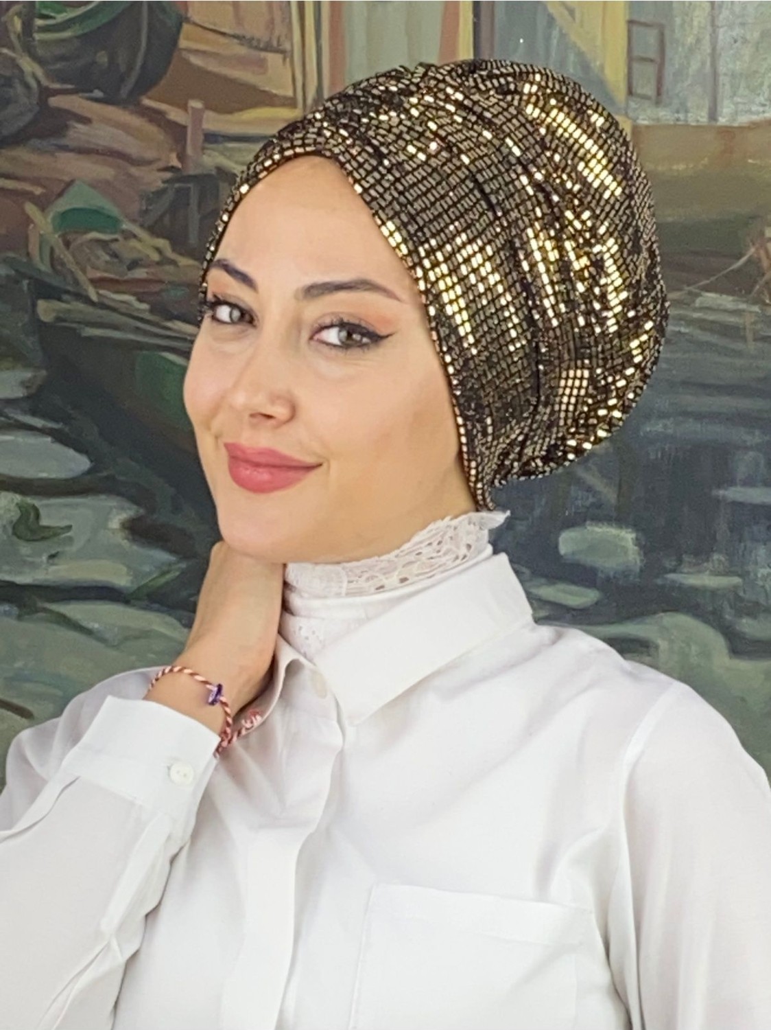 Butik Ambar Altın Pullu Büzgülü Bone görsel 4