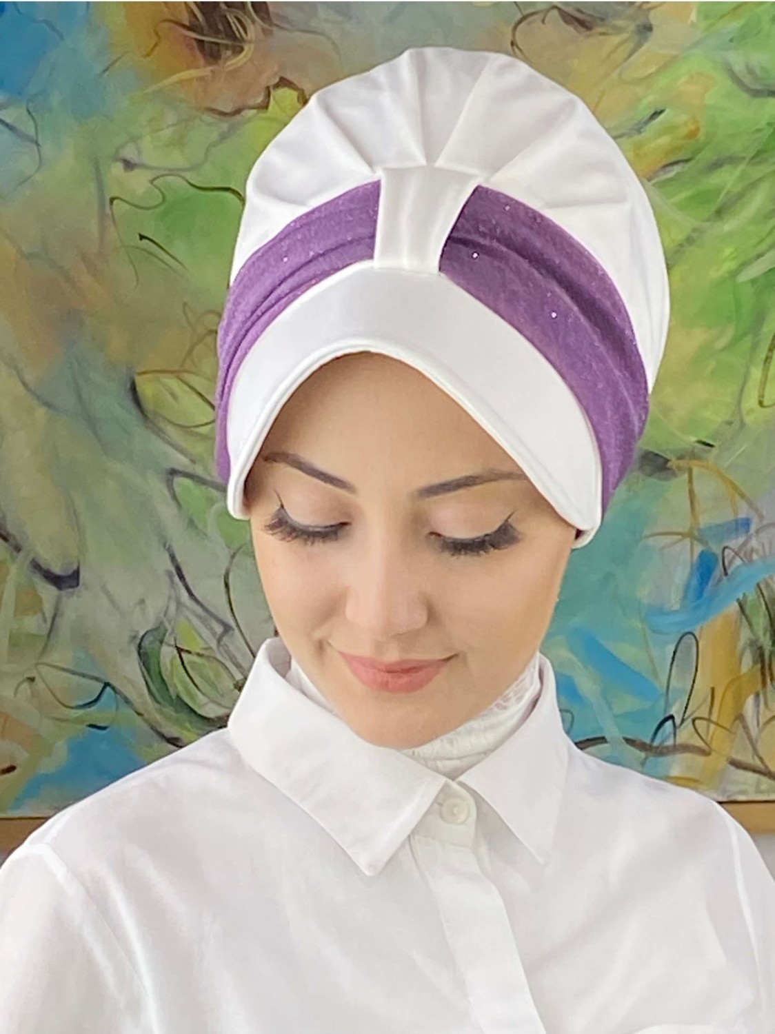Butik Ambar Cırtcırtlı Açık Mor Simli Şifon Fularlı Beyaz Şapka görsel 3