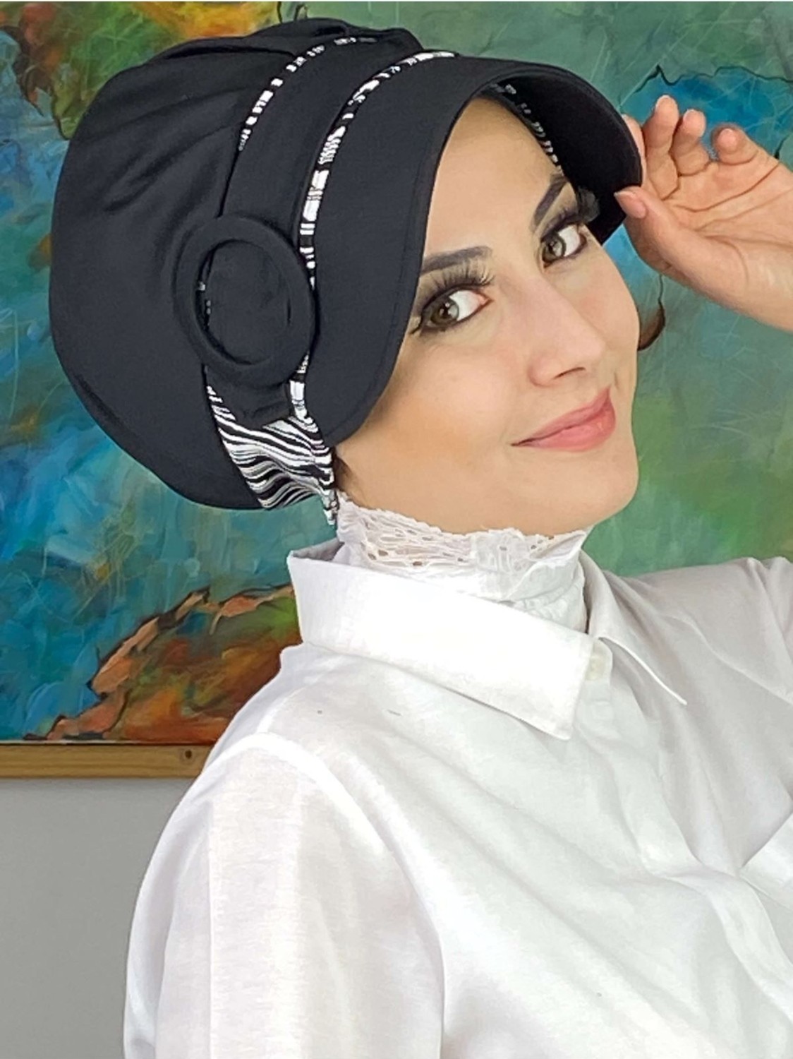 Butik Ambar Nazlı Model Tokalı Ince Çizgili Tesettür Siyah Şapka görsel 2