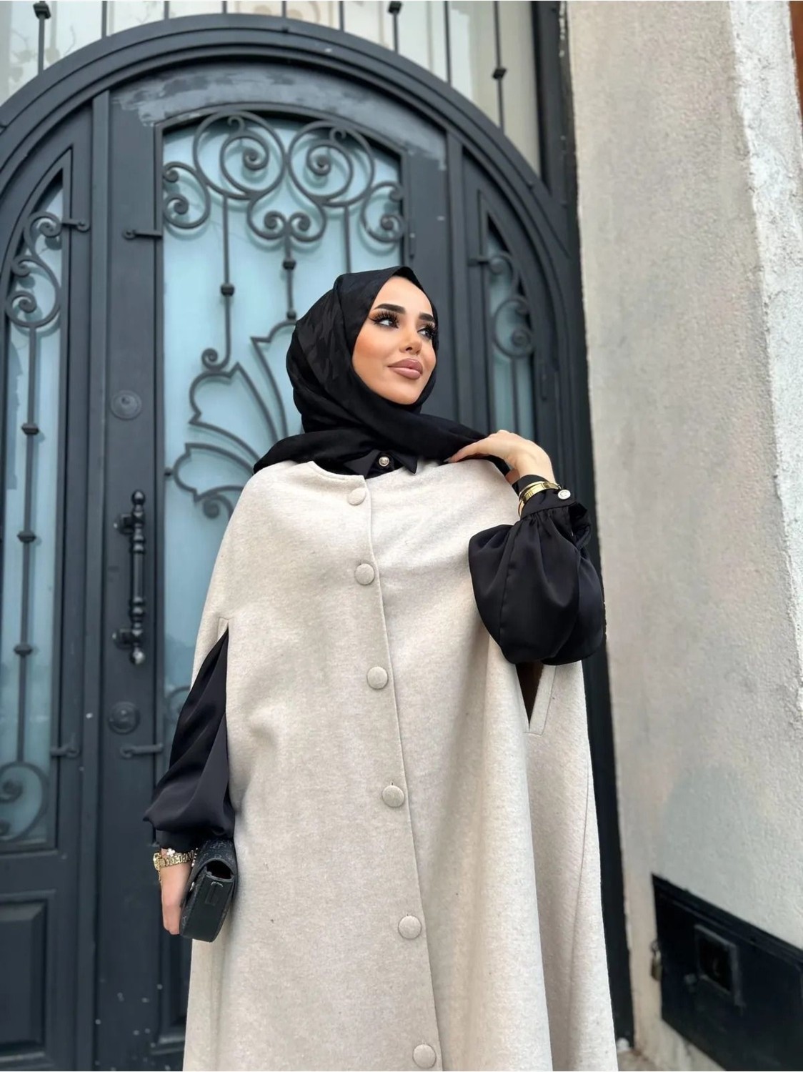 Comstar Kadın Trend Düğmeli Siyah Kaşe Pelerin Panço görsel 6