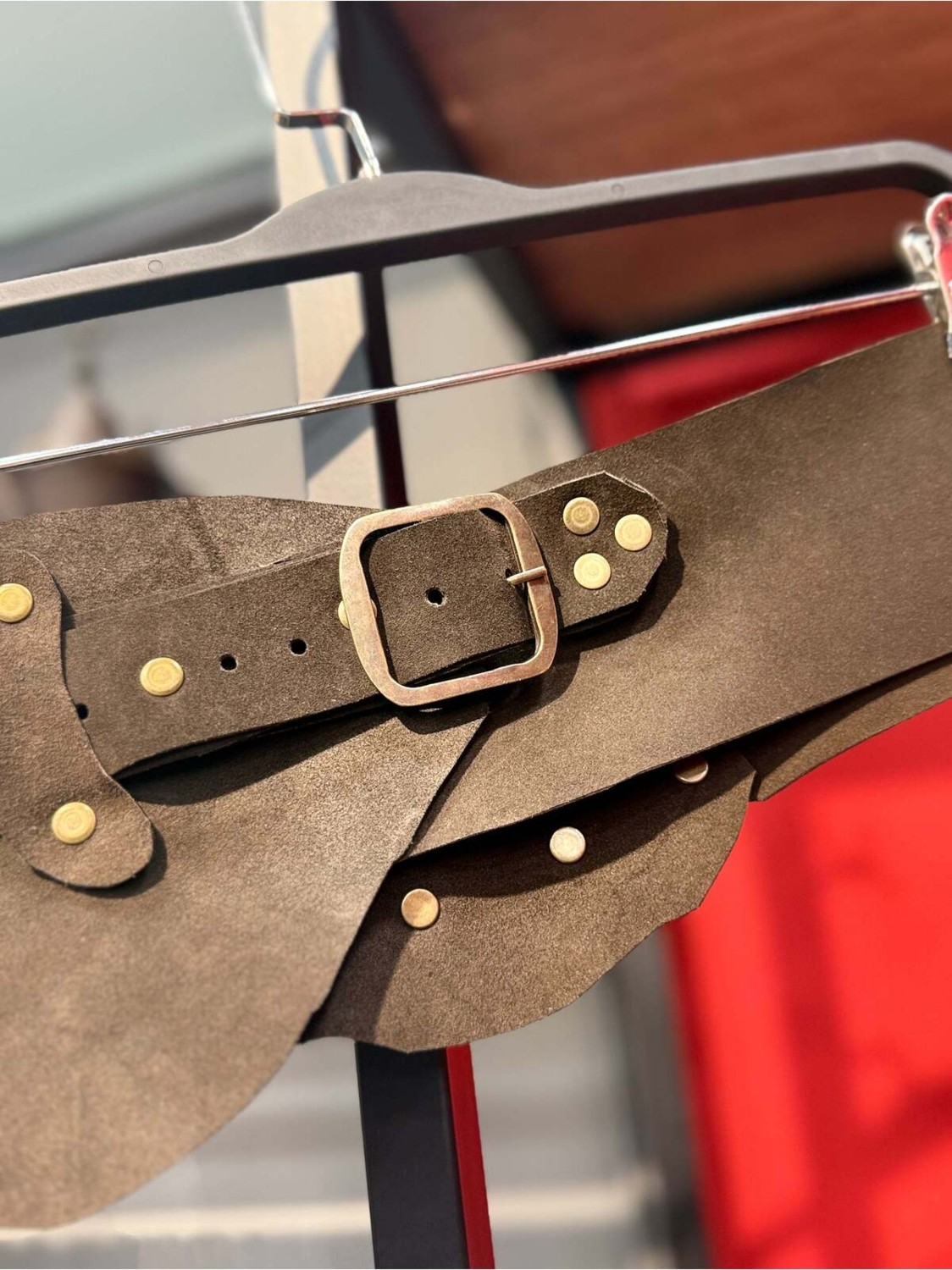 Yılday Gür Butik Clyde El Yapımı Nubuk Tasarım Kemer görsel 3