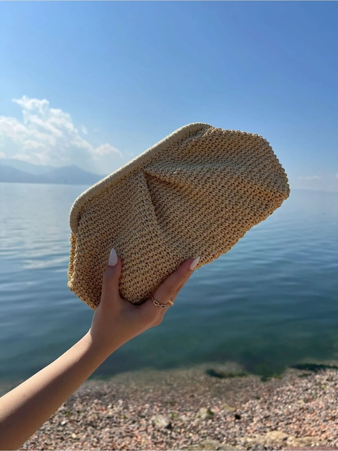 Hobilanka Açık Renk Hasır Burslu Portföy Clutch Çanta