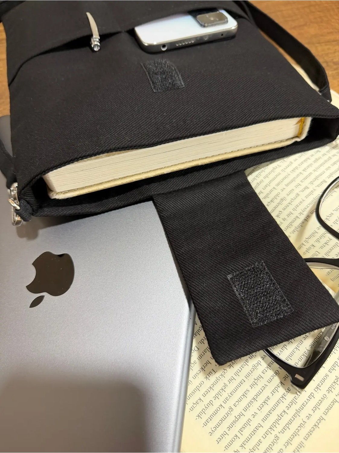 Aksesuar Sepeti El Yapımı Cepli Organizer Çanta, Taşıma Askılı Tablet Kılıfı, Kitap Kılıfı, 19x26 cm görsel 3