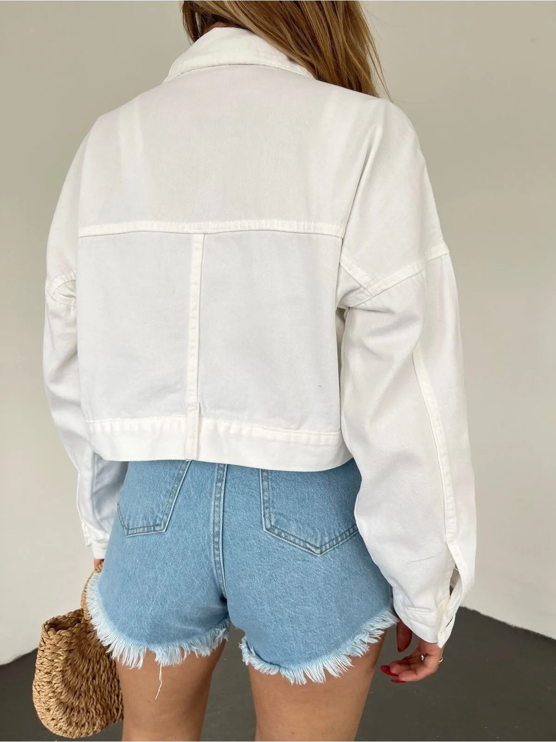 LB Laluna Butik Kadın Ekru Fermuarlı Crop Ceket Salaş Kesim %80 Pamuk Göğüs Cepli görsel 6