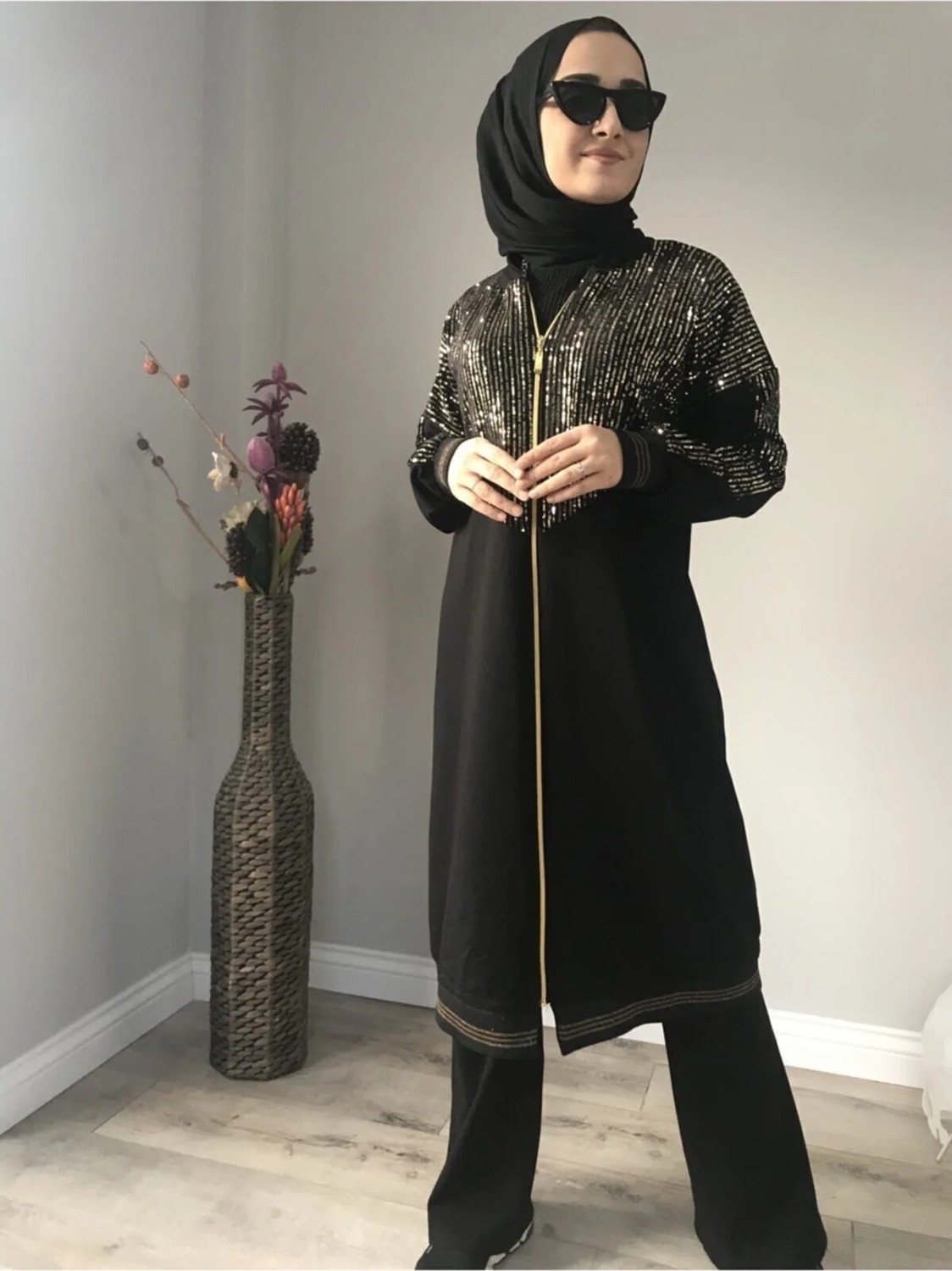 Aysun Aydemir Gold Detaylı Fermuarlı Siyah Eşofman Takımı görsel 2