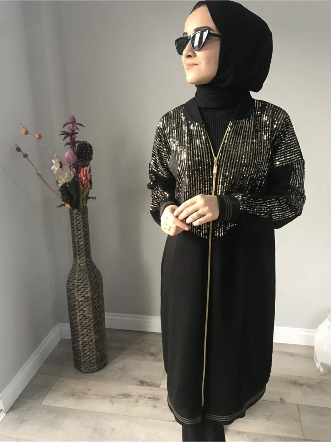 Aysun Aydemir Gold Detaylı Fermuarlı Siyah Eşofman Takımı görsel 5