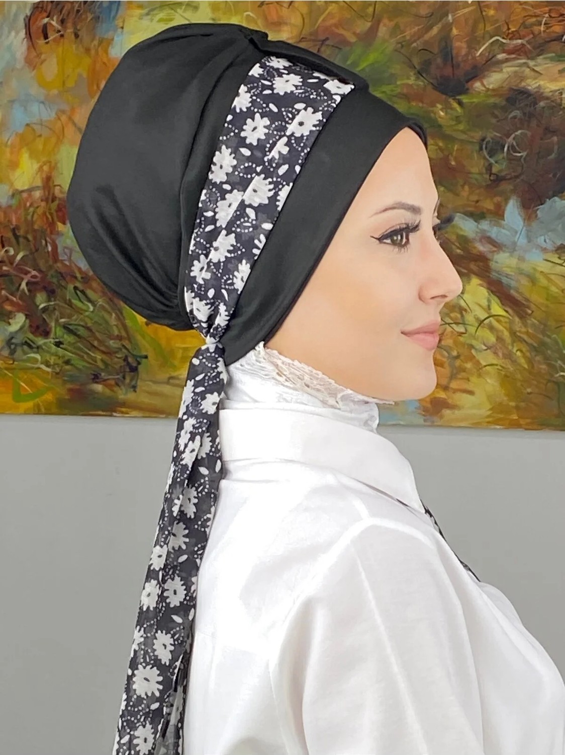 Butik Ambar Tek Biritli Floral Desenli Fularlı Bone - Siyah - Butik Ambar görsel 2